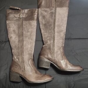Born  Stylish Brown Knee-High Women's Boots